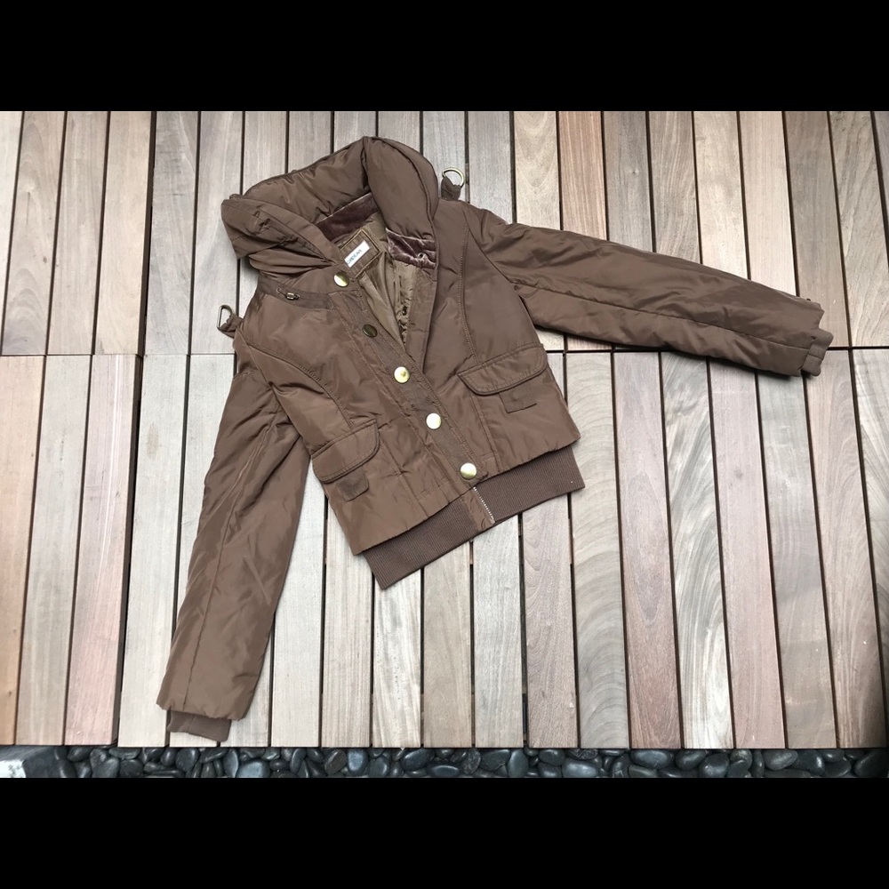 GIRDEAR Snap Closure Puff Collar Bomber Jacket